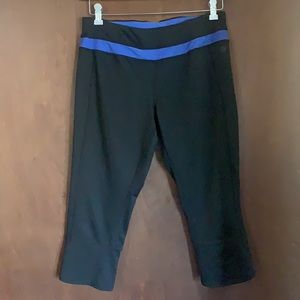 Capri workout leggings
